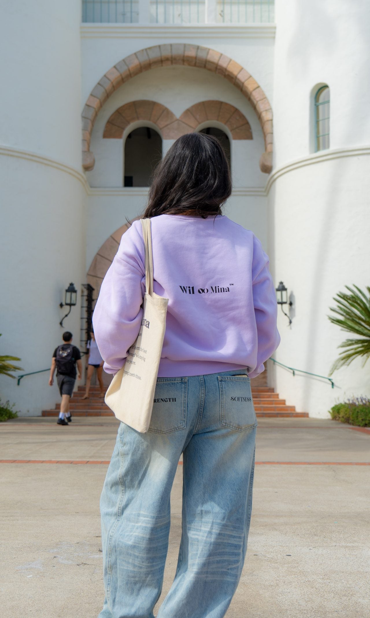 Walking across campus in the Wilomina fleece with the wil·o·mi·na tote